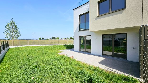 Mietkauf: Exklusive große Doppelhaushälfte auf Eckgrundstück - Modern - Lichtdurchflutet - Photo 1