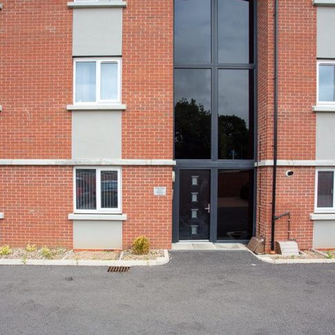 Flat 3, 2 White Ridge Court - Photo 1