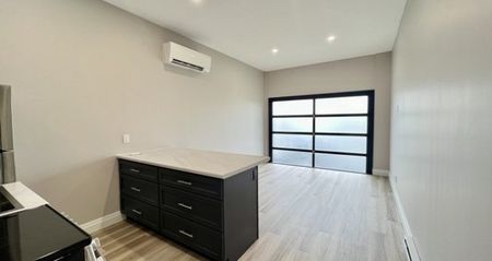 11 Golfview Dr. Collingwood, ON Bachelor Unit Collingwood | $1400 per month | Utilities Included - Photo 3