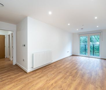 2 bedroom flat to rent - Photo 3