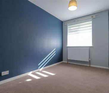 3 bedroom apartment to rent - Photo 5