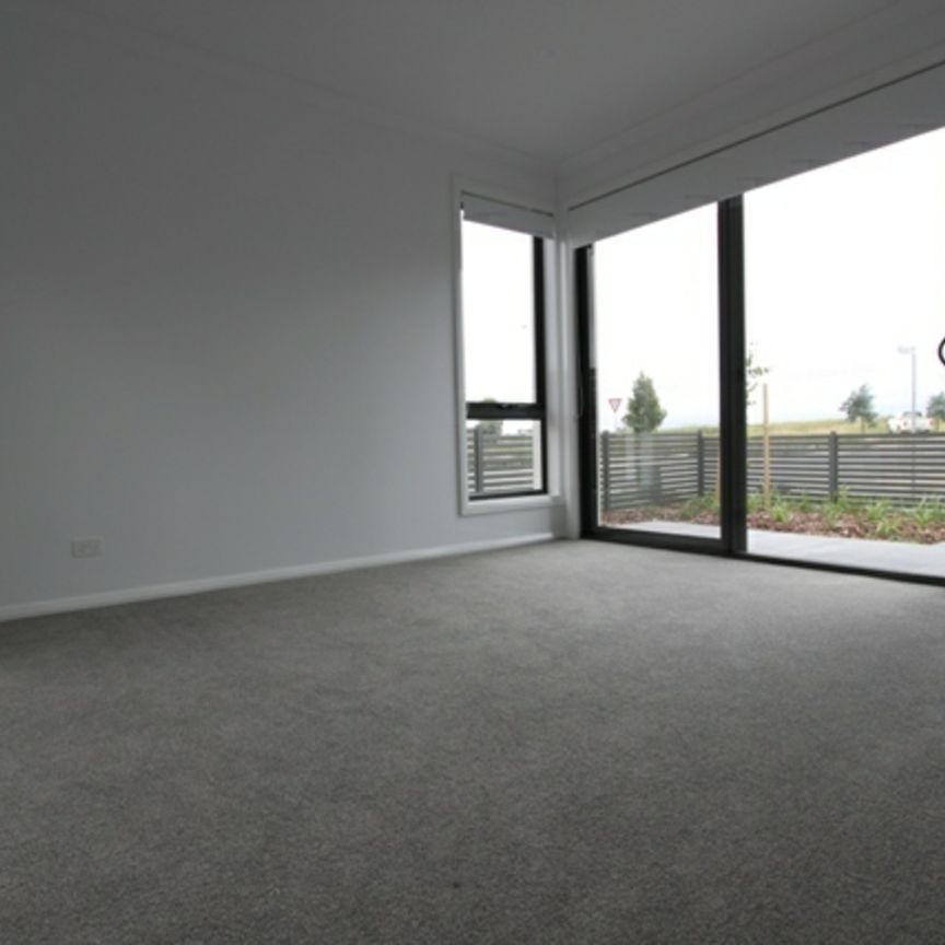 Spacious Googong Terrace Townhouse - Photo 1