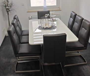 Moderne 4,5 Zimmer- Wohnung mit großem Garten - Photo 1