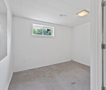 For Lease - 379 Tamarack Circle Unit# LOWER, Oakville, Ontario - Photo 1