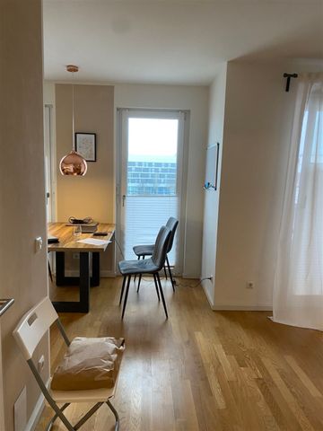 Moder­ne 2‑Zimmer Woh­nung mit Ein­bau­kü­che und Balkon - Photo 2