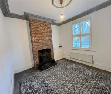 3 Bedroom Terraced To Let - Photo 2