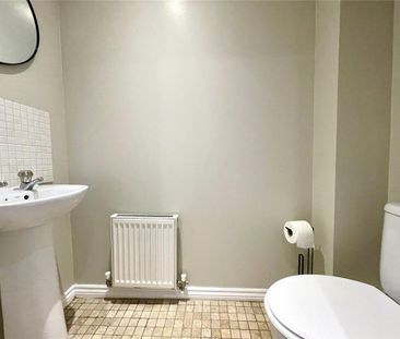 3 bedroom terraced house to rent - Photo 2