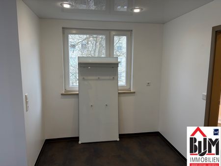 *Ruhig - 4 Zimmer - gute Ausstattung - Bad mit Fenster - top Kücheneinrichtung - Garage möglich* - Photo 3
