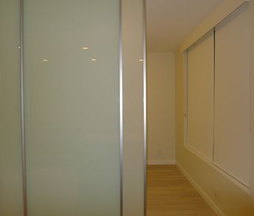 #1408 – 112 East 13th Street, North Vancouver, Bc V7l 0e4 - Photo 2