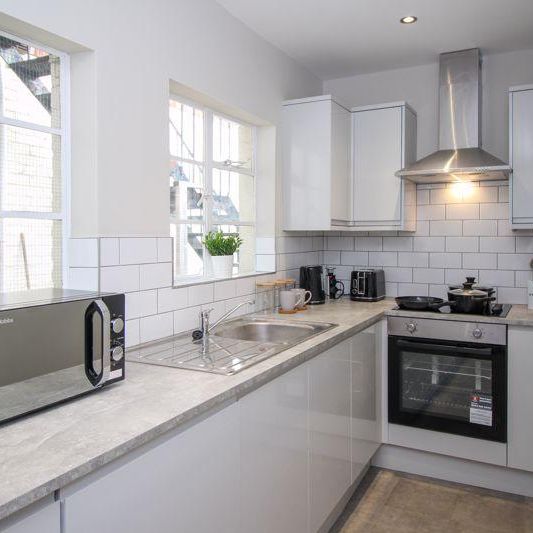 1 bedroom in a house share to rent - Photo 1