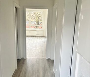Schöne 2-Zimmer-Wohnung mit Balkon und Tageslichtbad - Foto 1