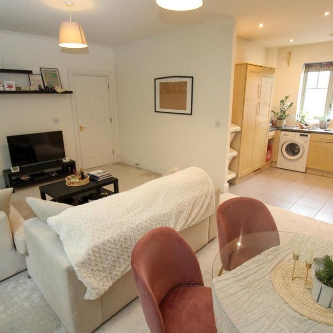 2 bedroom apartment to rent - Photo 1