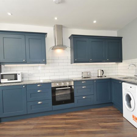 Addison Road, Flat 5, Plymouth - Photo 3