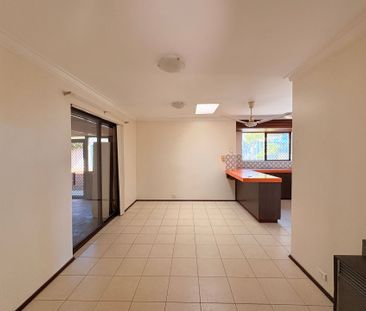 King of Kardinya - Spacious, Renovated & Ready - Photo 1