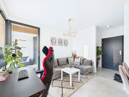 Czerwone Maki Loggia 2pok 42m2 Spacer 360 - Фото 1