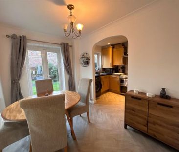 3 Bedroom Semi Detached To Let - Photo 2