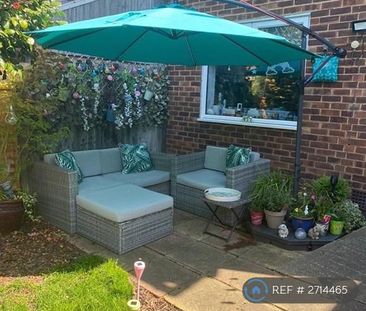 4 bedroom terraced house to rent - Photo 2