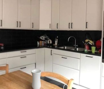 Radhus 97 kvm i Mölnlycke. Barnvänligt och sjönära. - Photo 3