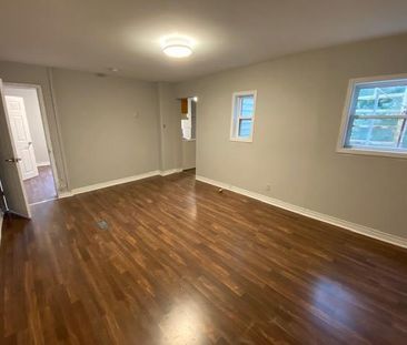 823 Montreal St - Unit 2 - 1 bed, 1 bath - Photo 1