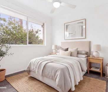 Large Renovated Family Home! - Photo 3