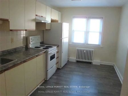 2773 Lake Shore Boulevard W #4 - Photo 5