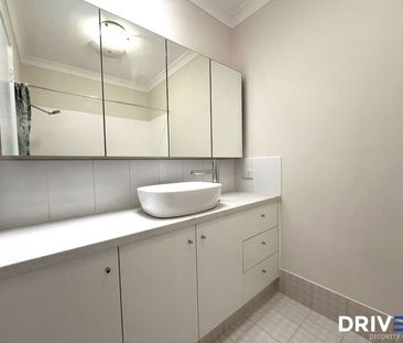 COMFORT & STYLE IN A GREAT LOCATION! - Photo 4