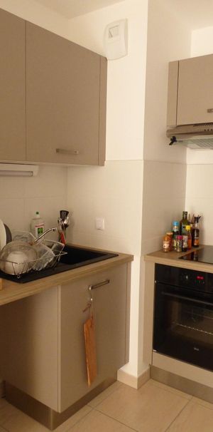 Location Appartement 3 pièces 59m² BORDEAUX 33000 - Photo 2