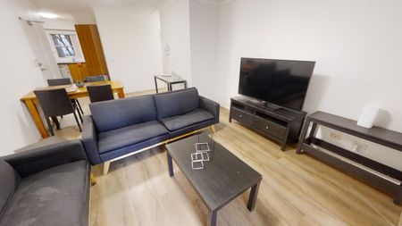 Chippendale - Photo 2