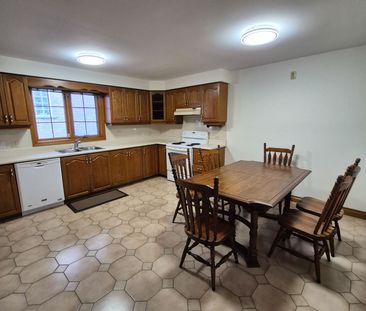 For Lease - 256 Cocksfield Avenue Unit# Rm 1, Toronto, Ontario - Photo 3