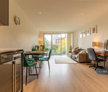 1 bedroom flat to rent - Photo 1