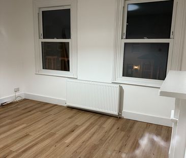 2 Bed Terraced House, Pevensey Rd, E7 - Photo 3