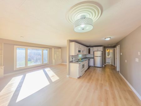 For Lease - 488 Dean Avenue Unit# Upper, Oshawa, Ontario - Photo 3