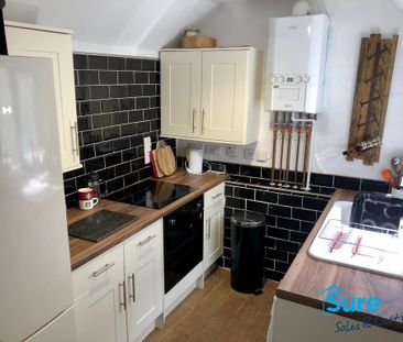 3 bedroom semi-detached house to rent - Photo 6