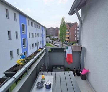 Hübsche 2-Zi.-Whg. mit Tageslichtbad und Balkon, auf Wunsch frei ab... - Photo 4