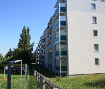 Schöne 2-Raum-Wohnung mit Balkon - Foto 2