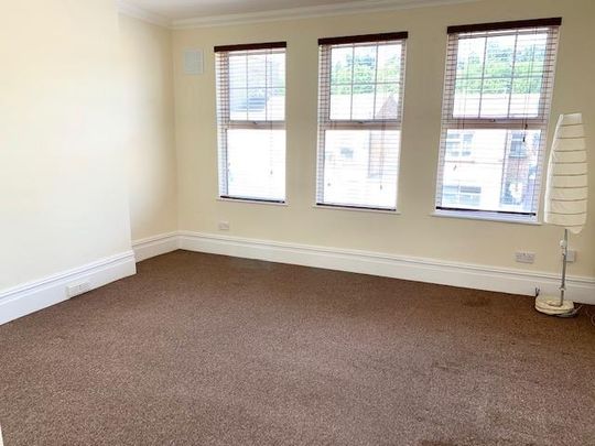 3 bedroom apartment to rent - Photo 1