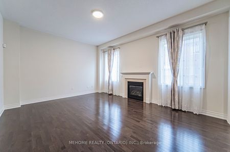 Detached Home For Lease | W7361920 - Photo 2