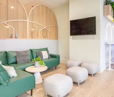 Classic Ensuite (Floors 1-9) - Photo 3