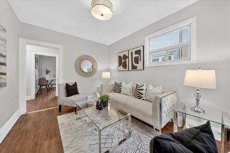 For Lease - 183 Glebemount Avenue, Toronto, Ontario - Photo 2