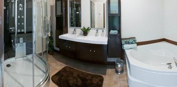 Beau grand 5 1/2 Récent STYLE CONDO Disponible le 1 Juillet 2026 - Photo 2