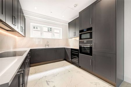 An exceptional three-bedroom apartment located in the incredibly impressive Millbank Residences. - Photo 5