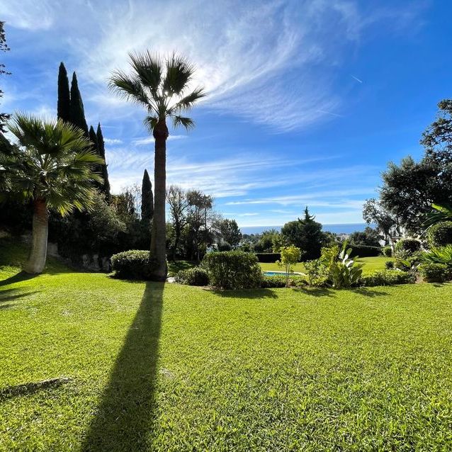 Alquiler de chalet pareado en Avenida Benajarafe, 7 - Photo 1