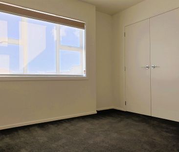 Urban living at its best | Available mid-July - Photo 6