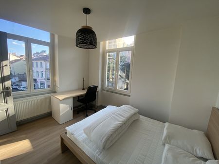 : Appartement 72 m² à SAINT ETIENNE - Photo 3