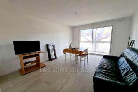 Location appartement 3 pièces 58 m² Bandol - Photo 3