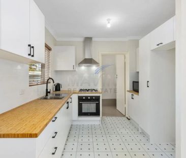 “Beautifully presented home” - Photo 3