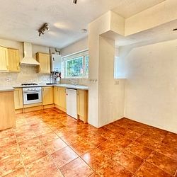 Priory Close, Broadstairs, CT10 2EU, Kent - Photo 2