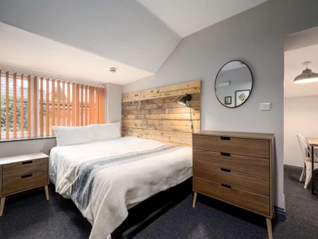 1 bedroom in a house share to rent - Photo 2