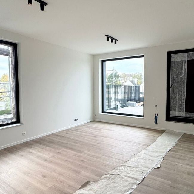 Appartement te huur in Sint-Lambrechts-Woluwe voor € 2.450 met 3 slaapkamers - Foto 1