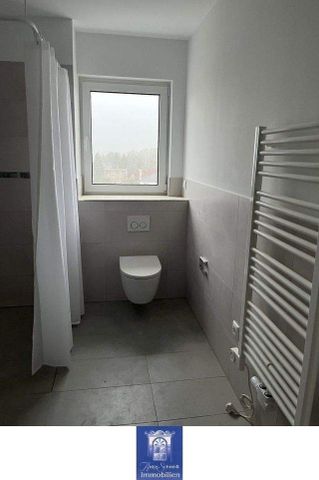 Ihre neue attraktive Dachwohnung mit Balkon, Fußbodenheizung, EBK und Lift! - Photo 3